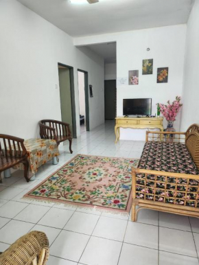 D'Haja 37 KLIA Sepang with 2 AC & Free Wi-Fi